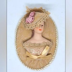 Vintage handmade, bust, bust plaque, wall decor, Victorian, home accents, plaque